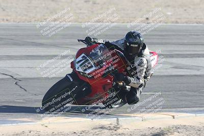 media/Jan-18-2026-CVMA (Sun) [[519f600f45]]/Race 16-Formula Middleweight/